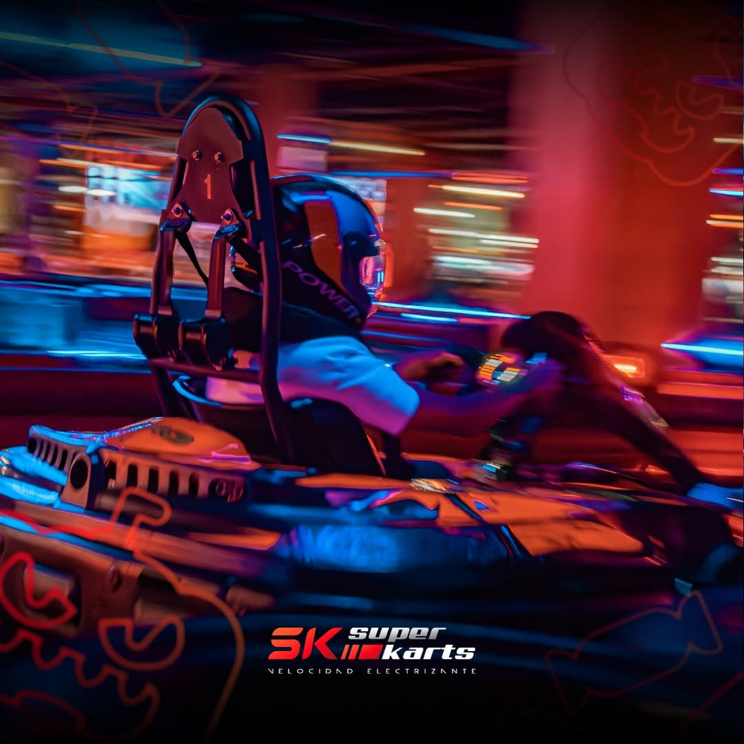2x1 en Carreras de Go Karts para Adultos por $21.35 en Super Karts