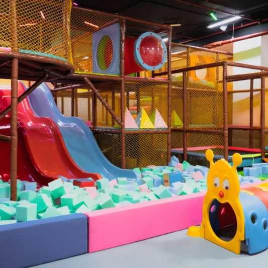 Evento de Pascuas para Niños con 3 Horas de Diversión por solo $18 en Mundo Kids