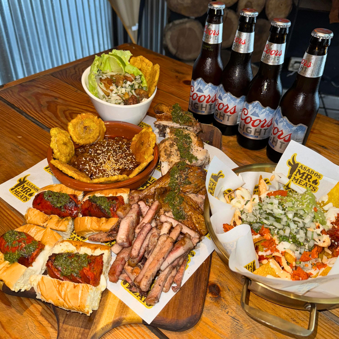 6 Platos de Carnes Ahumadas para Compartir + 4 Cervezas o Sodas por $30 en Mr. Meats