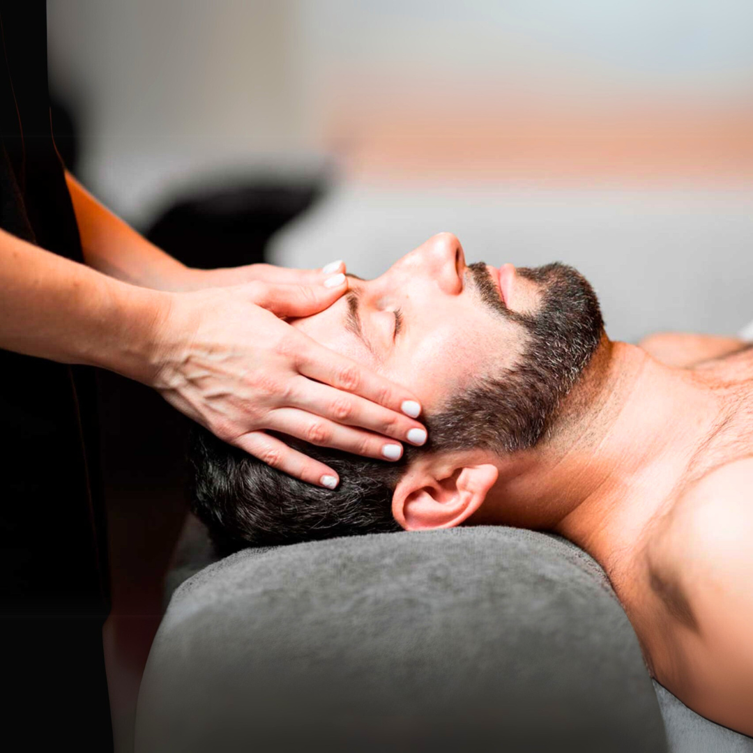 Tratamiento de Limpieza Facial Profunda con Microdermoabrasión y Peeling Ultrasónico por $20 en Ragazzi Barbiere