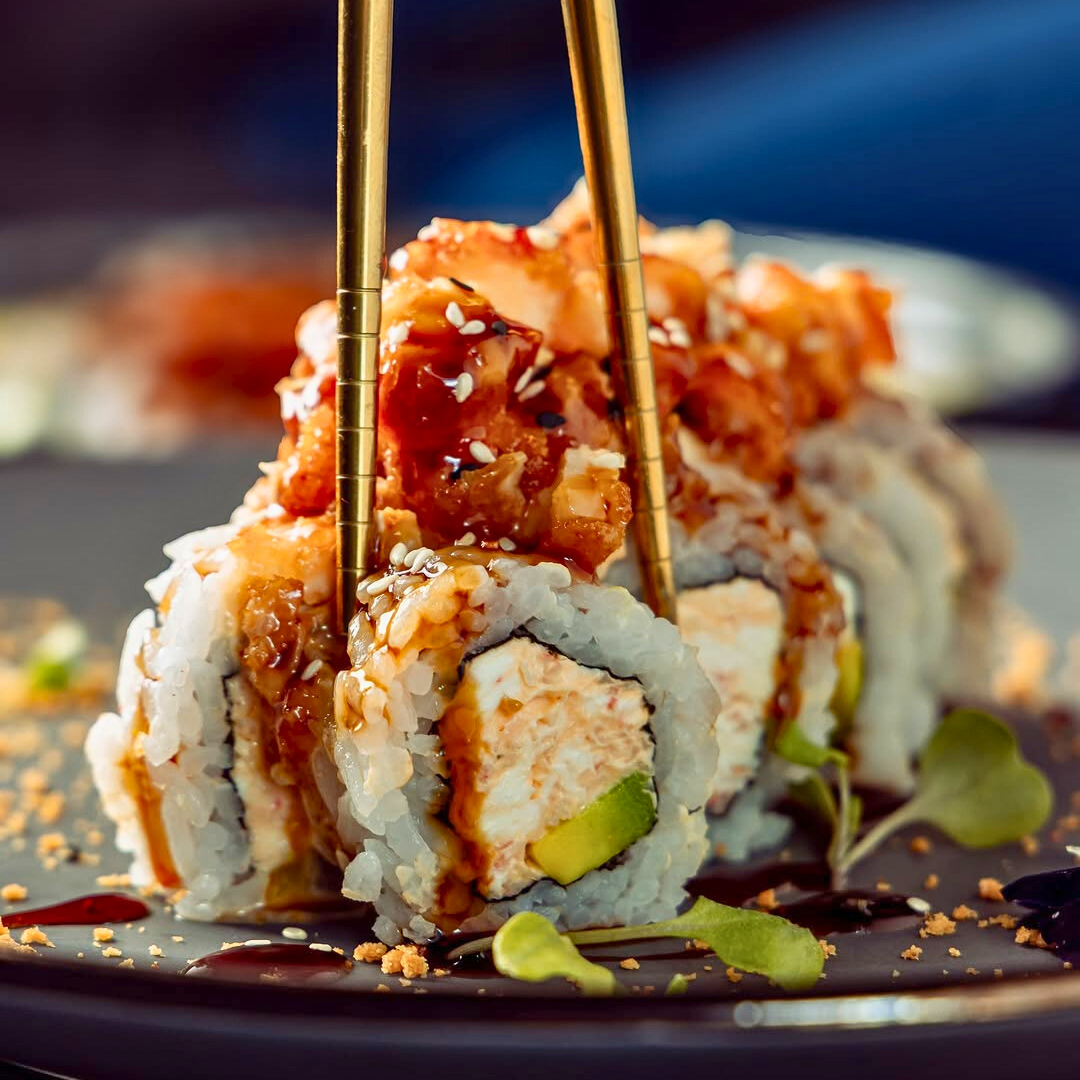All You Can Eat de Sushi + 2 Copas de Sangría para 2 Personas por $35 en Paradiso Rooftop