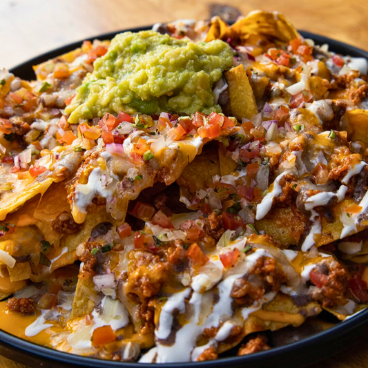 Paga $20 y Consume $35 en Comidas y Bebidas en Par de Pintas