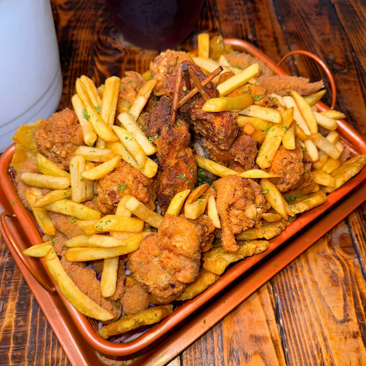 Picada Mar y Tierra + Cubetazo de Cerveza Panamá + Jarra de Sangría por solo $20 en Noctámbulo Lounge