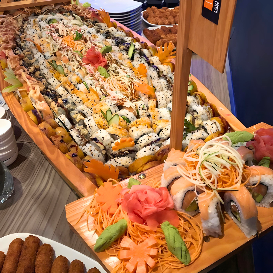 El Barco de 100 Piezas de Sushi  + 2 Jarras de Sangría o 1 Botella de Vino o 1 Jarra de Mojito por $75 en Tataki