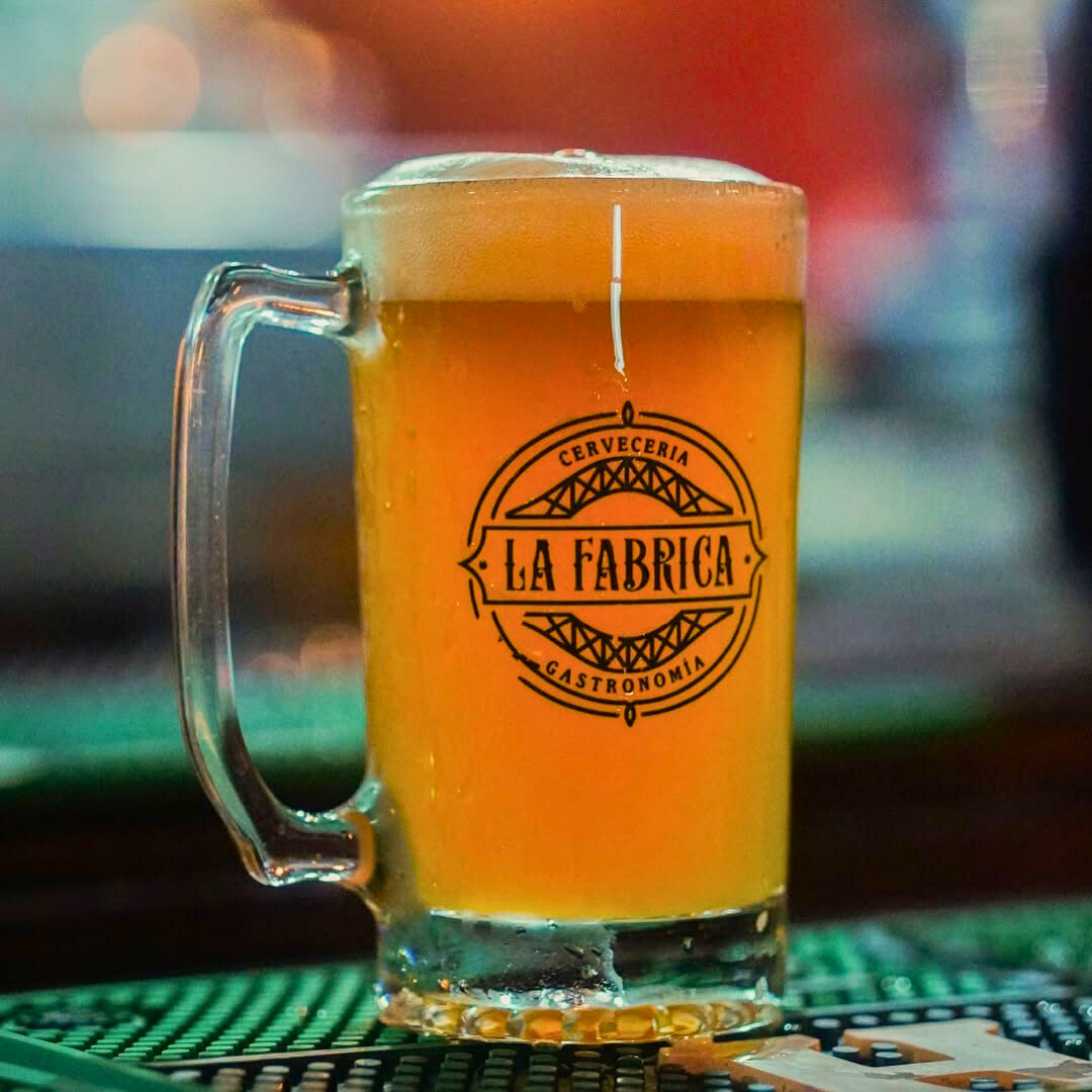 2x1 en Burgers "El Tank" + Platanitos Artesanales + 2 Cervezas por $18 en La Fábrica