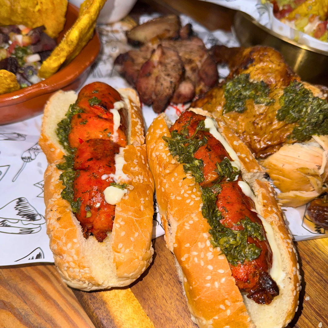 6 Platos de Carnes Ahumadas para Compartir + 4 Cervezas o Sodas por $30 en Mr. Meats
