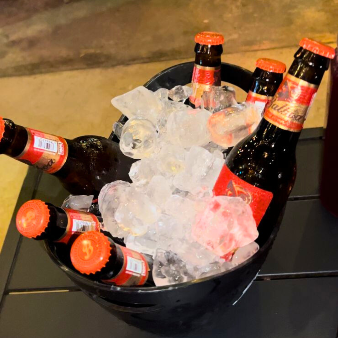 2 Parrilladas Mixtas + Cubetazo de Cervezas Nacionales o Sodas por $18 en 4ToGo Grill & More