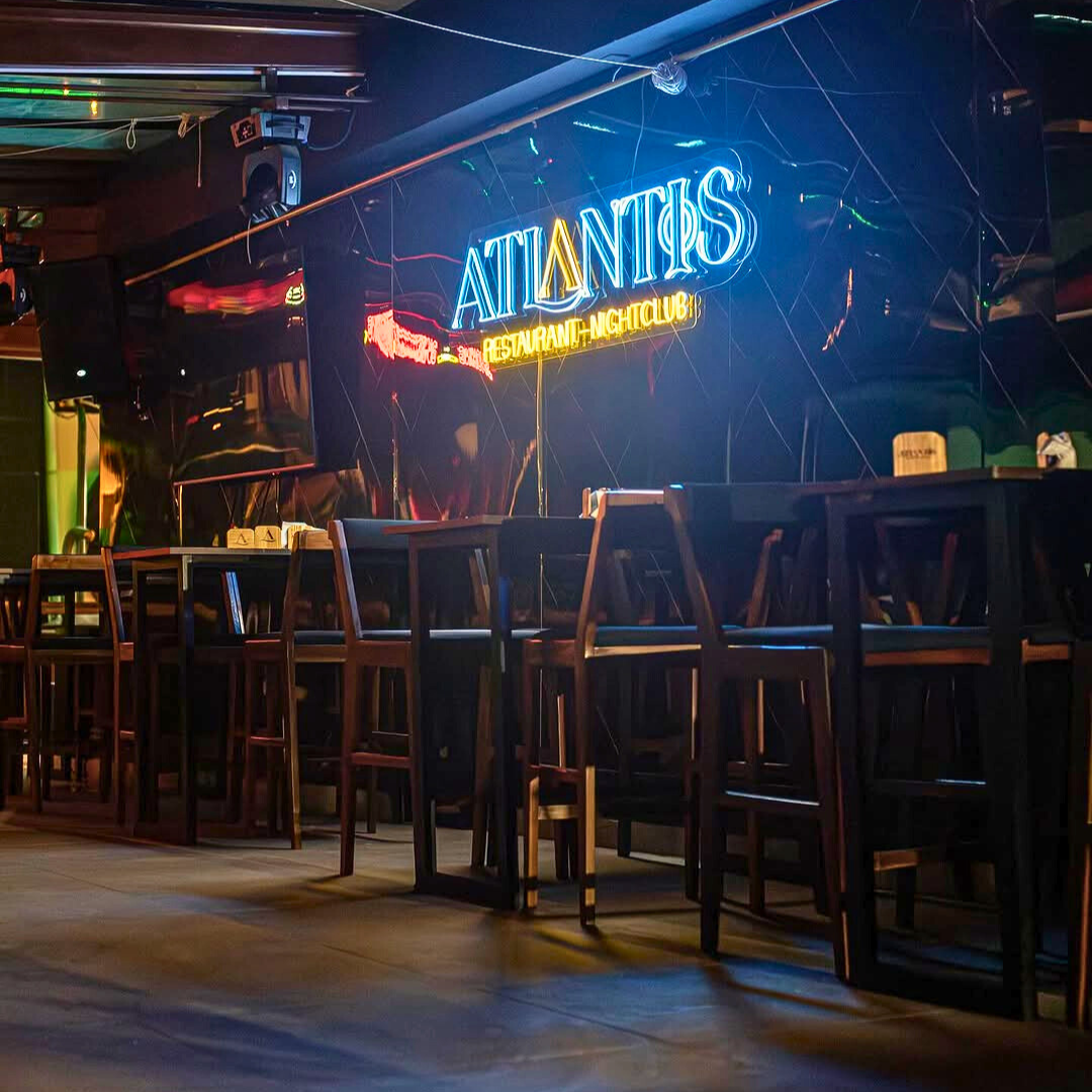 2 Platos de Langostinos + 2 Platos de Filete + 4 Limonadas por solo $30 en Atlantis