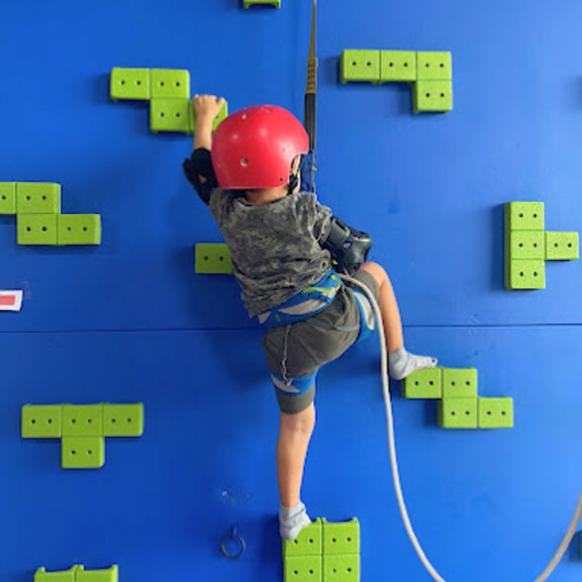 2 Horas de Juego + 2 Popcorn + 2 Bebidas para 2 niños y 2 adultos por $15 en Mundo Kids