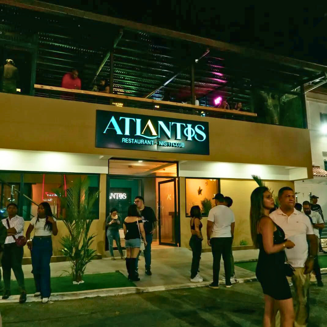 2 Platos de Langostinos + 2 Platos de Filete + 4 Limonadas por solo $30 en Atlantis
