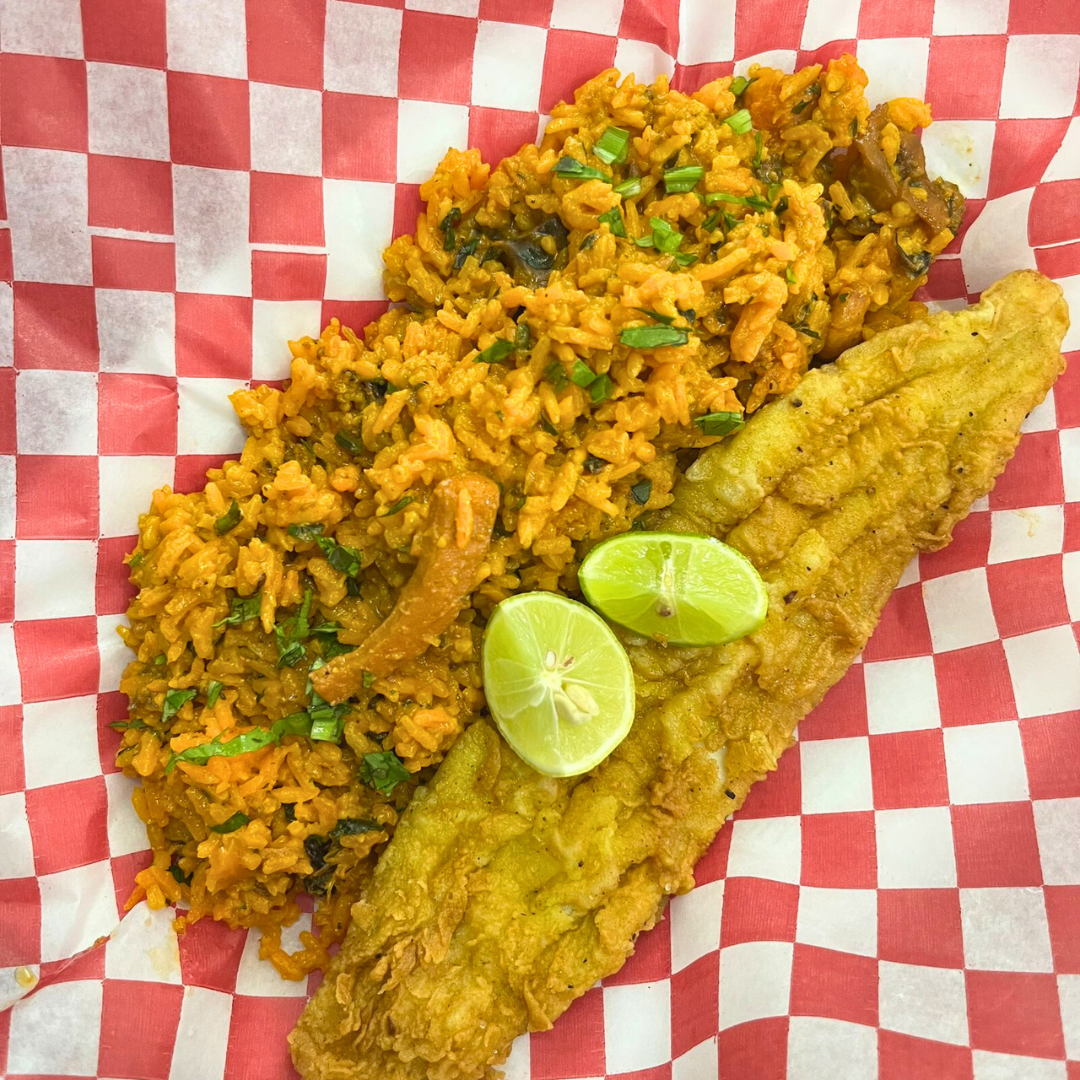 2 Platos Fuertes + 2 Entradas + Orden de Patacones + 2 Bebidas por $15 en Pescao y Limón