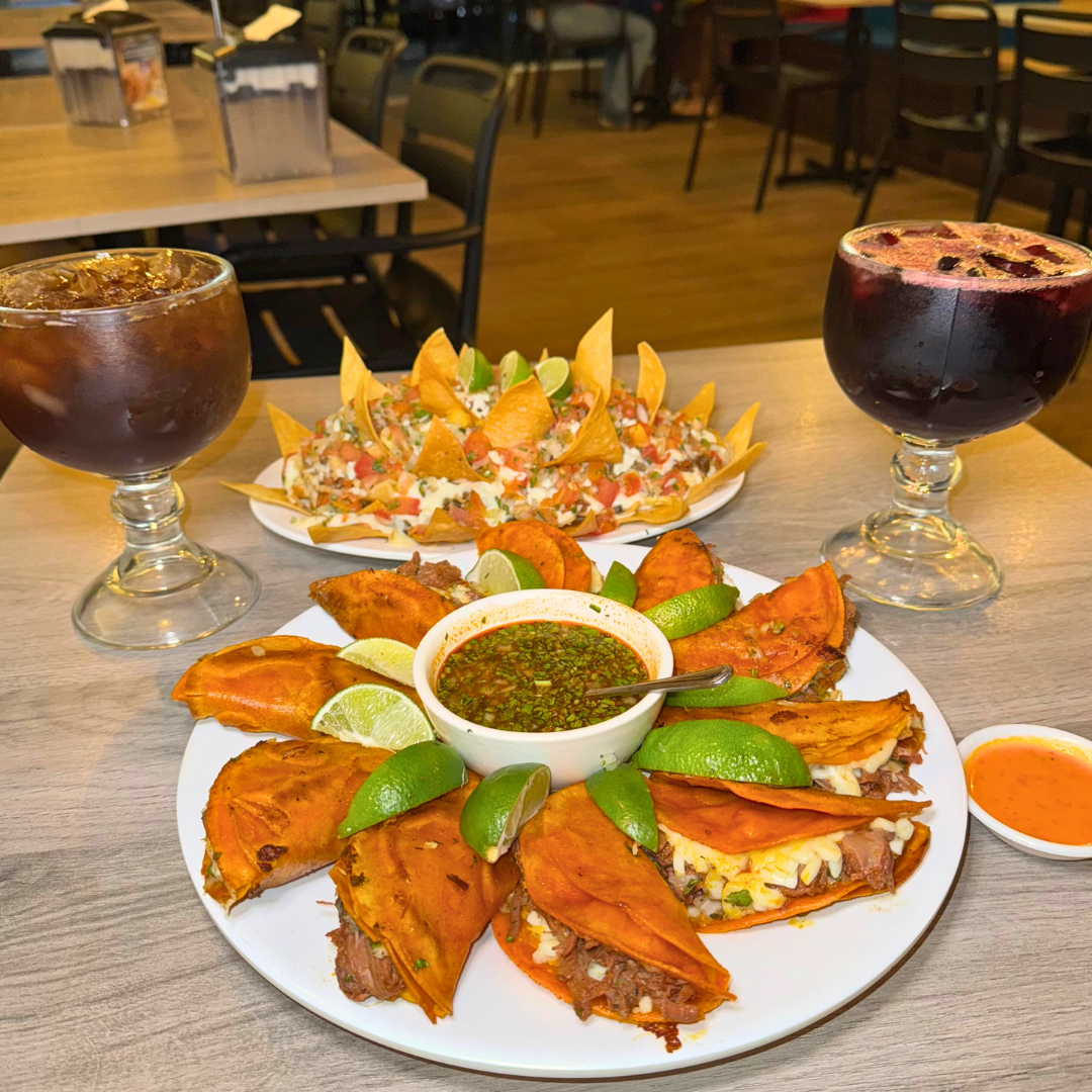El Combo de Quesabirrias Más Grande de Panamá por solo $20 en Mexican Food San Francisco