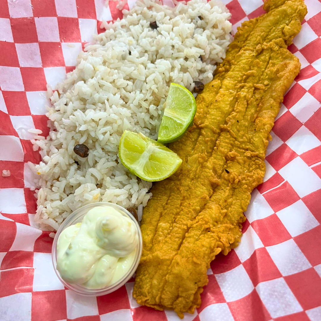 2 Platos Fuertes + 2 Entradas + Orden de Patacones + 2 Bebidas por $15 en Pescao y Limón