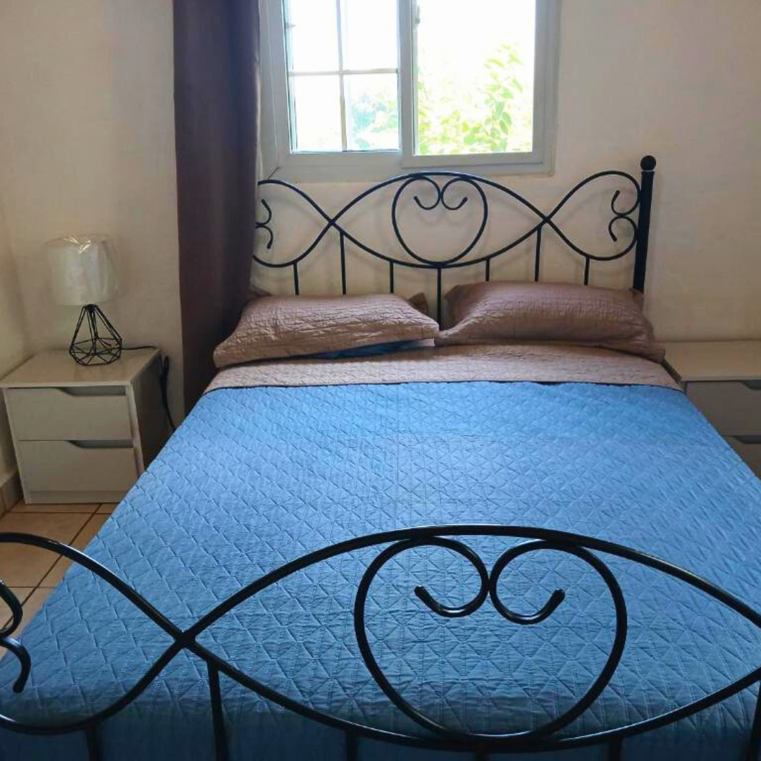 Estadía de 1 Noche y 2 Dias hasta 7 Personas desde $91 en Hotel Cabañas Casita La Ermita