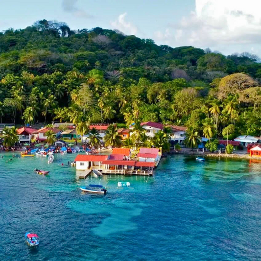 Pasadía de Playa para 1 Adulto + 1 Almuerzo con Bebida + Traslado de Lancha por $25 en el Hotel Cocotal Isla Grande