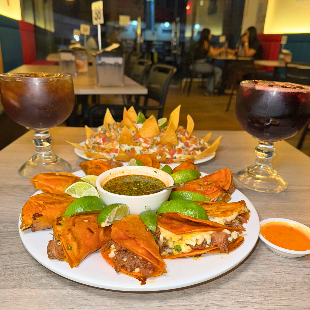 El Combo de Quesabirrias Más Grande de Panamá por solo $20 en Mexican Food San Francisco
