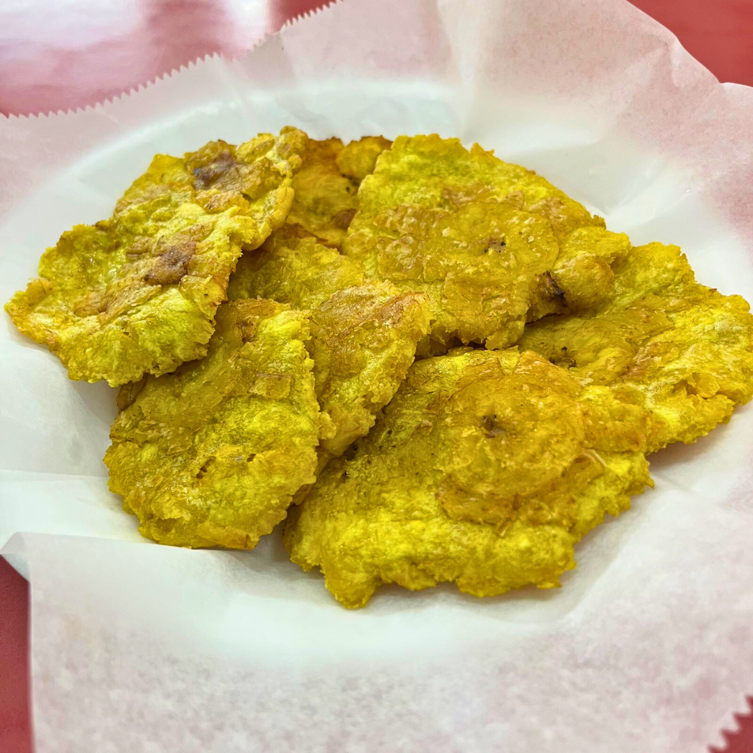 2 Platos Fuertes + 2 Entradas + Orden de Patacones + 2 Bebidas por $15 en Pescao y Limón