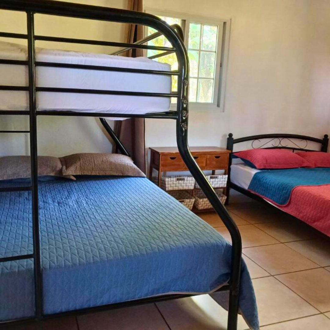 Estadía de 1 Noche y 2 Dias hasta 7 Personas desde $91 en Hotel Cabañas Casita La Ermita