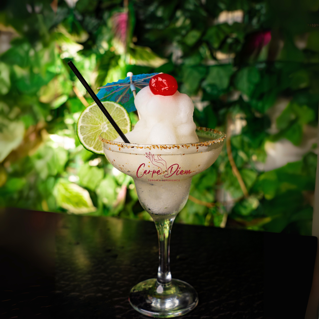 Orden de Chicharrones con Patacones + 2 Órdenes de Tostones con Ropa Vieja + 2 Bebidas por $20 en Carpe Diem Terrace
