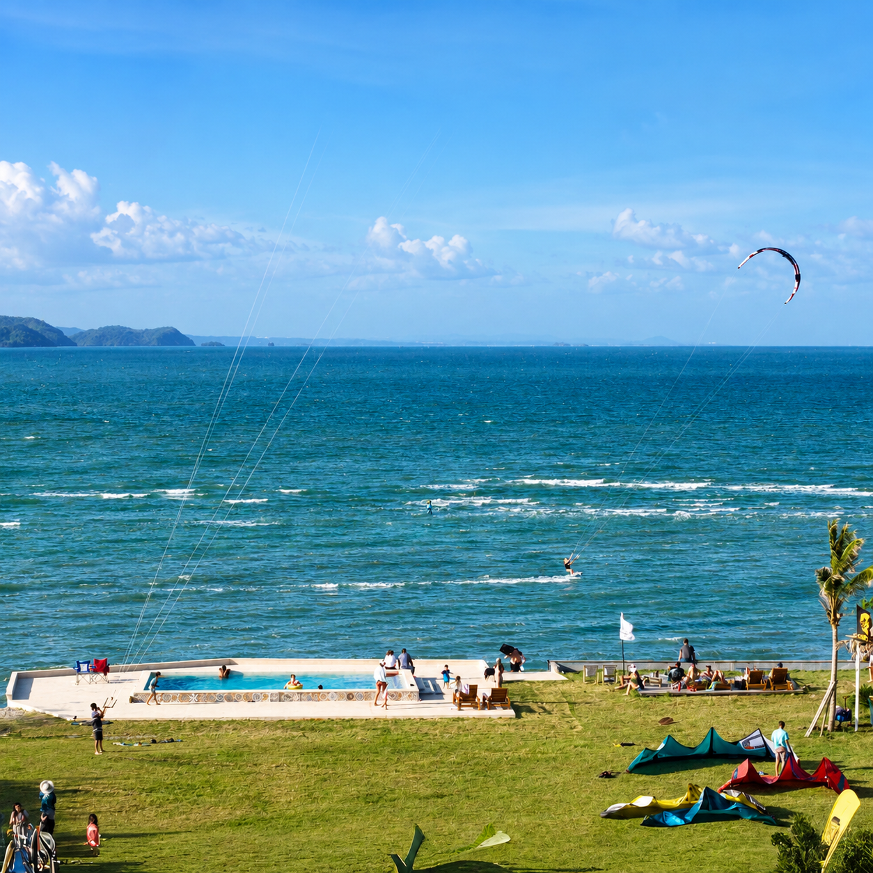 Day Pass para 2 personas con Piscina, Playa, Pescado Frito, Cervezas y Jet Ski por $79 en Solé Beach Club