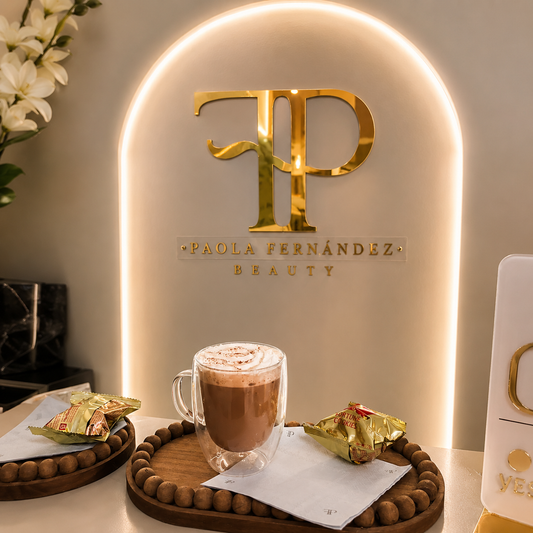 Lavado + Blower + Plancha + Botox Capilar por solo $25 en Paola Fernández Beauty