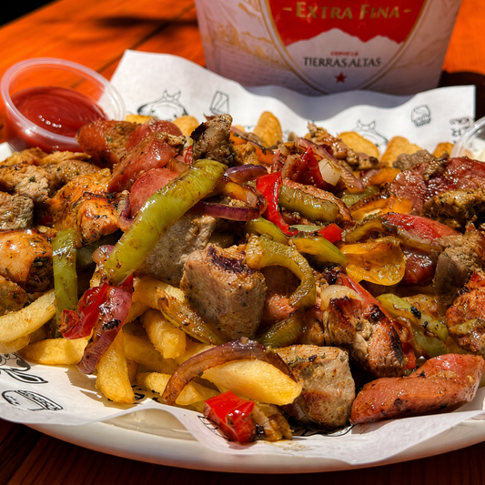 Picada Mixta de Carnes + Papas + Cubetazo por solo $20 en Ke Vakas Chiriquí
