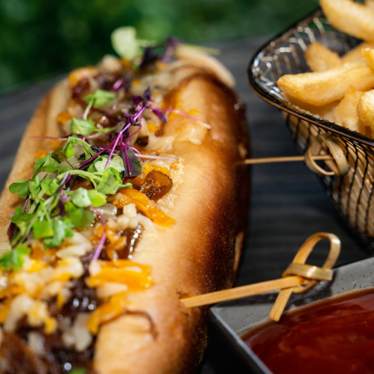 ¡Paga $20 y Consume $40 en Comidas y Bebidas en Jungla Bowling!