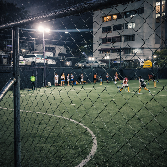 Alquiler de cancha por 1 hora + Cubetazo de Cerveza Nacional por $35 en Futbol City