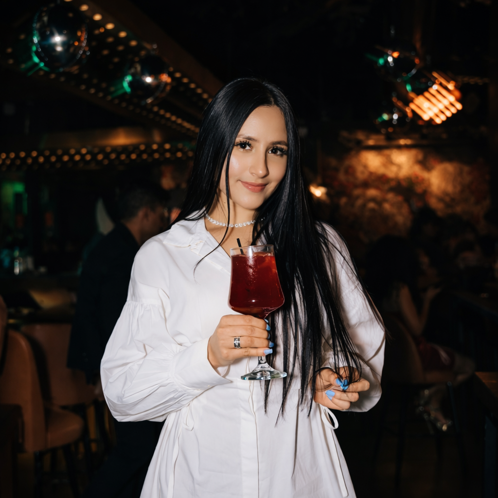 2 Jarras de Sangría por solo $10 en El Nuevo Santana