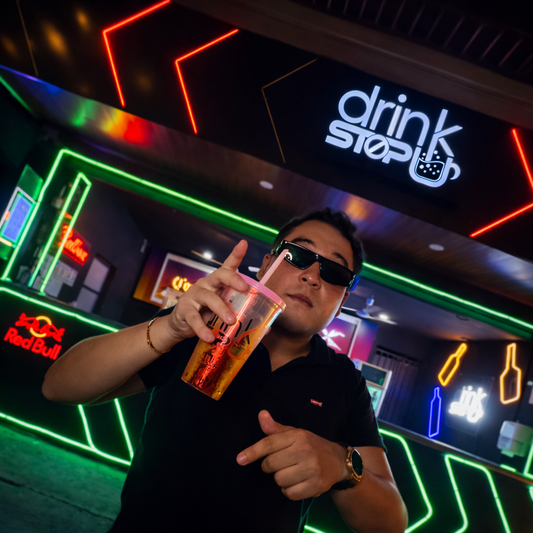 Open Bar por 1 hora + Vaso Coleccionable Drinkstop + Entrada a Chill Out para 2 personas por $10 en Drink Stop