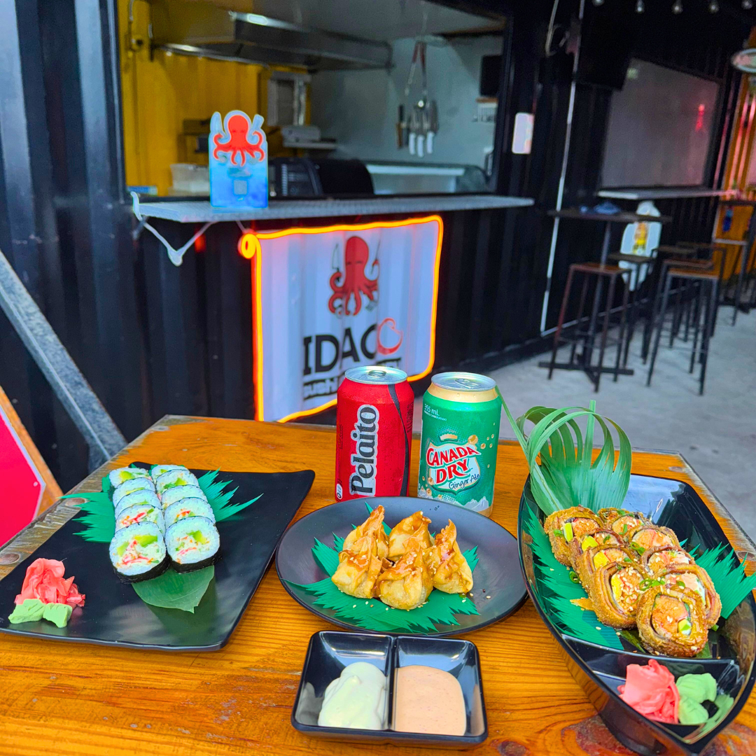 2 Sushis Premium del Menú + 1 Entrada de Wantones + 2 Bebidas por $12 en Idaco Sushi