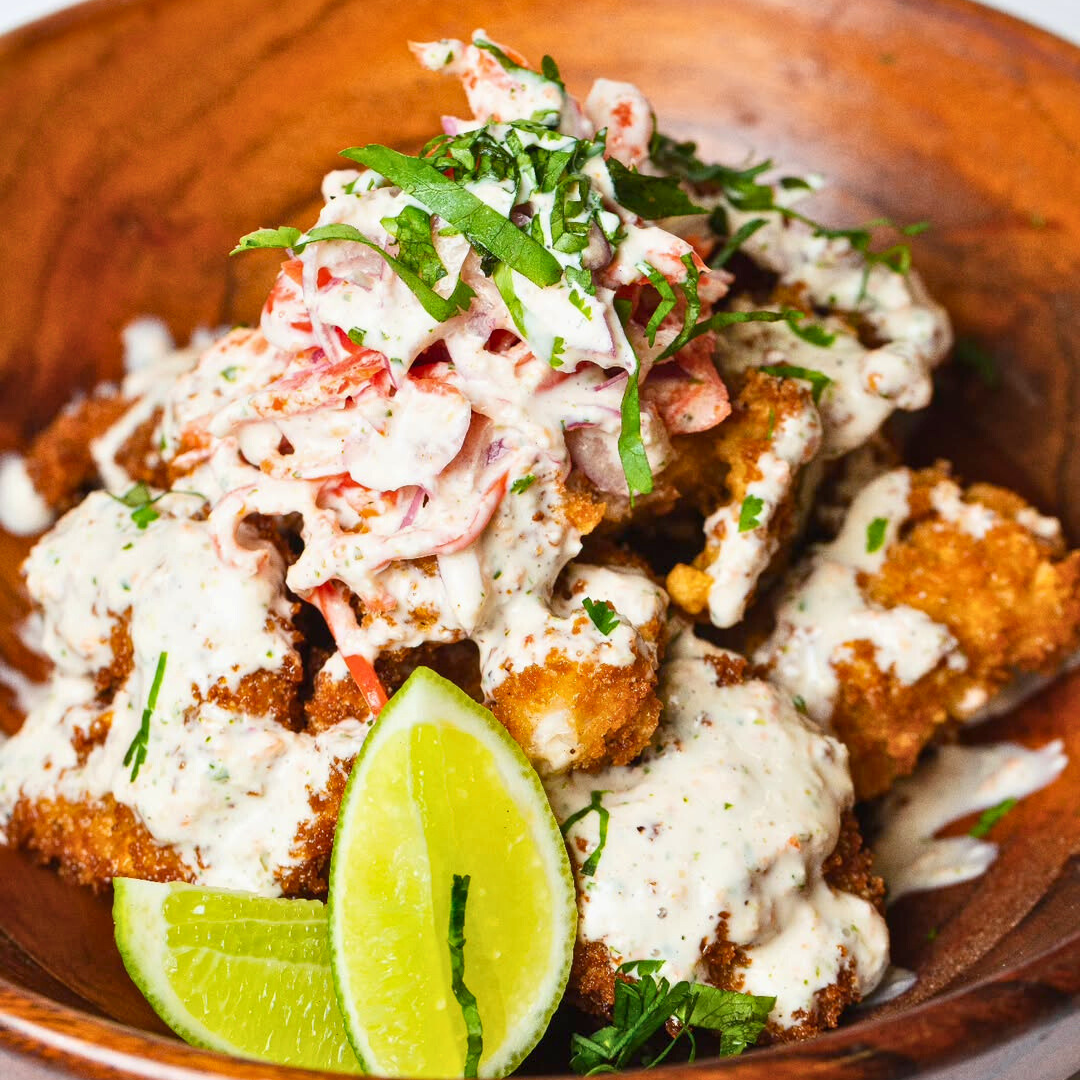 2 Burgers de Pescado + Entrada de Ceviche Frito + 2 Bebidas por $20 en Señor Muelle