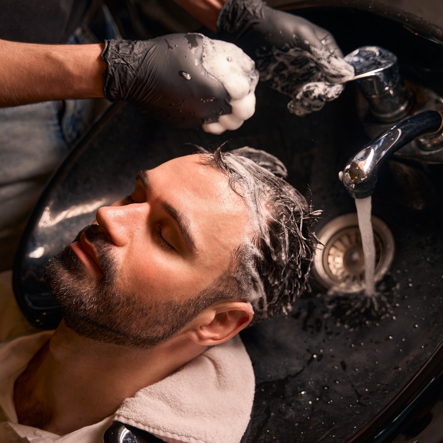 Barber Experience Completa: Corte + Lavado + Bebida + Facial por $20 en Ragazzi Barbiere