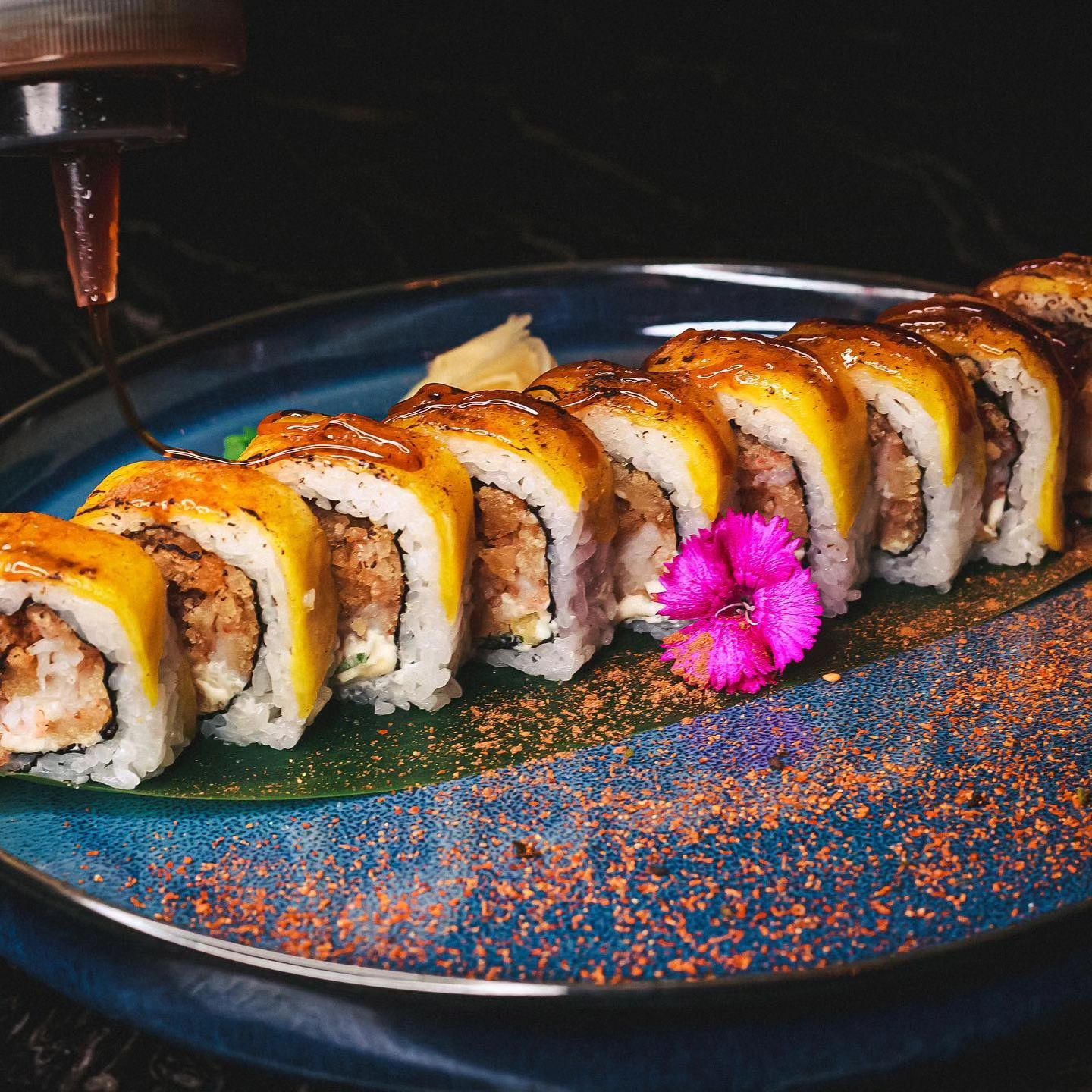 2 Sushi Premium del menú + 1 Entrada + 2 Copas de Sangría o 2 Copas de Helado por $15 en El Nuevo Santana