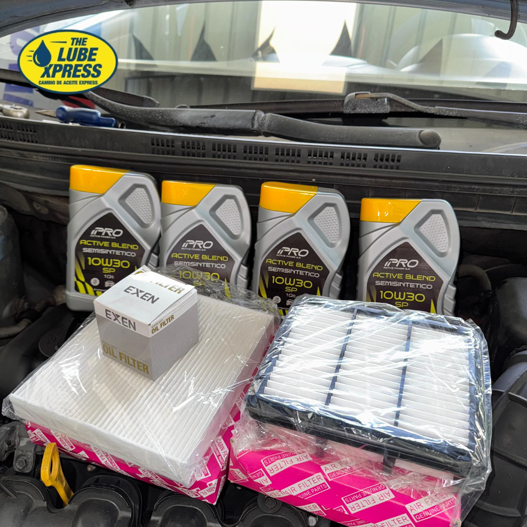 Cambio de Aceite + Filtro de Aceite de motor + Filtro de Aire de Motor + Filtro de Aire Acondicionado para Sedán o 4x4 desde $40 en The Lube Xpress