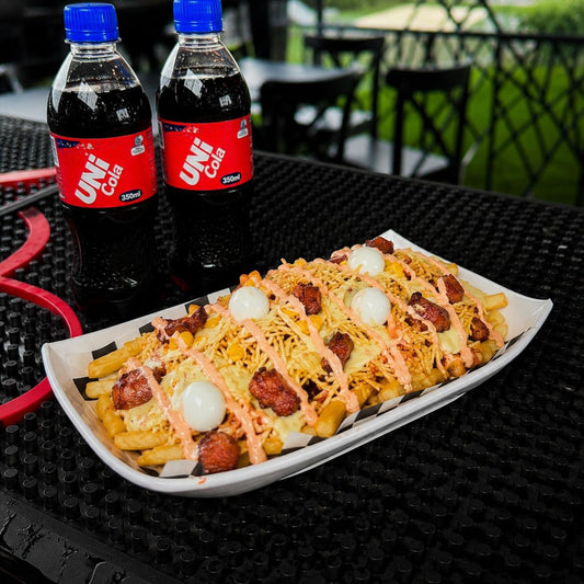 Mega Salchipaisa para 2 personas + 2 Sodas por solo $13 en Salchipaisitas