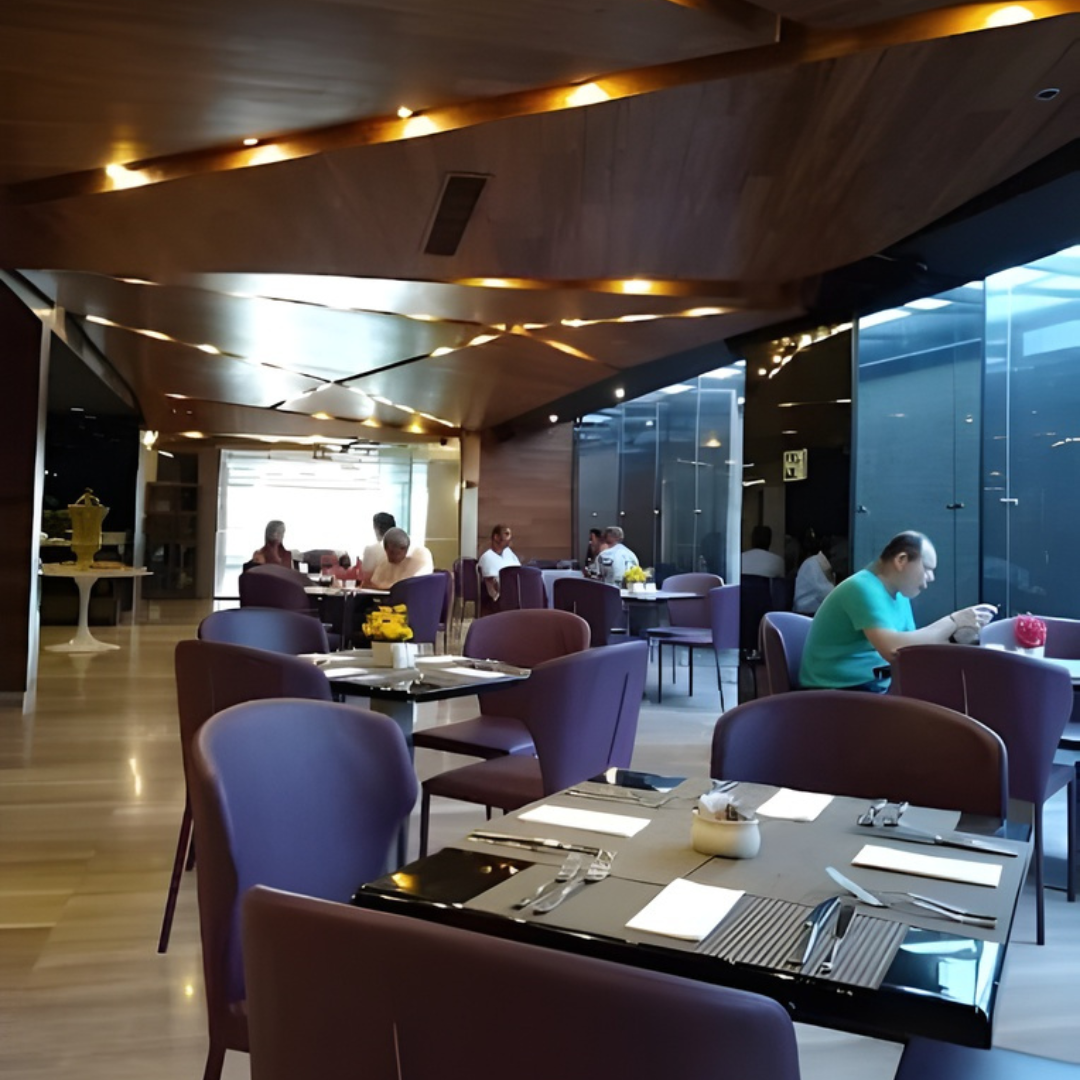 Cena Romántica de 4 Tiempos para 2 Personas por $59.20 en Restaurante TECA by Hotel Exe Oriental: