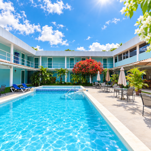 Estadía de 1 Noche con Desayuno Incluido + Early Check-In 12PM + Late Check-Out 4PM para 2 personas