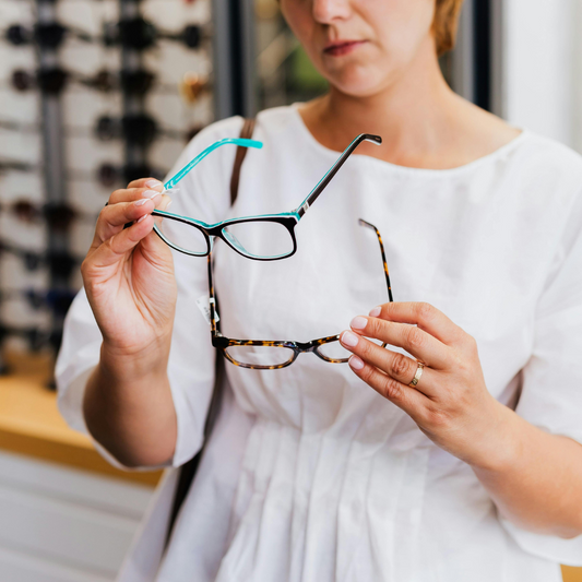 Llévate 2 Lentes Monofocales en Aros Seleccionados por $150 en Ópticas Vistoso