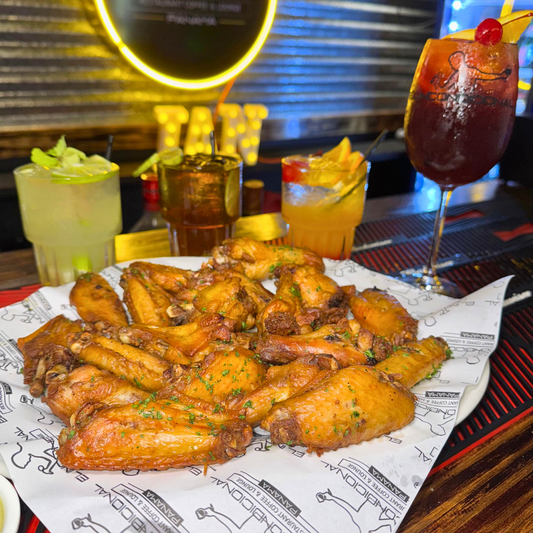 2 Horas de Open Bar + Alitas en El Incondicional desde solo $15 para 2 Personas
