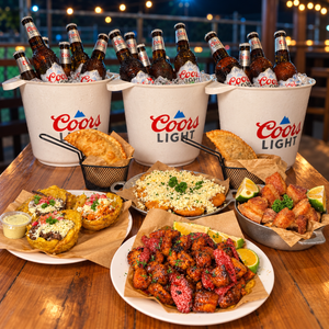 Chicharrón Mixto + Puerquito con Chorizo + Patacones y Arepitas + 3 Cubetazos