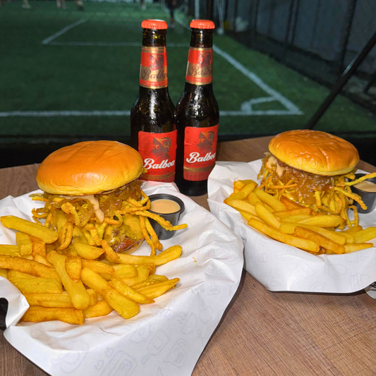 2 Burgers de 1/2 Libra + 2 Orden de papas + 2 Sodas por $15 en Asados La Loca del Cuero