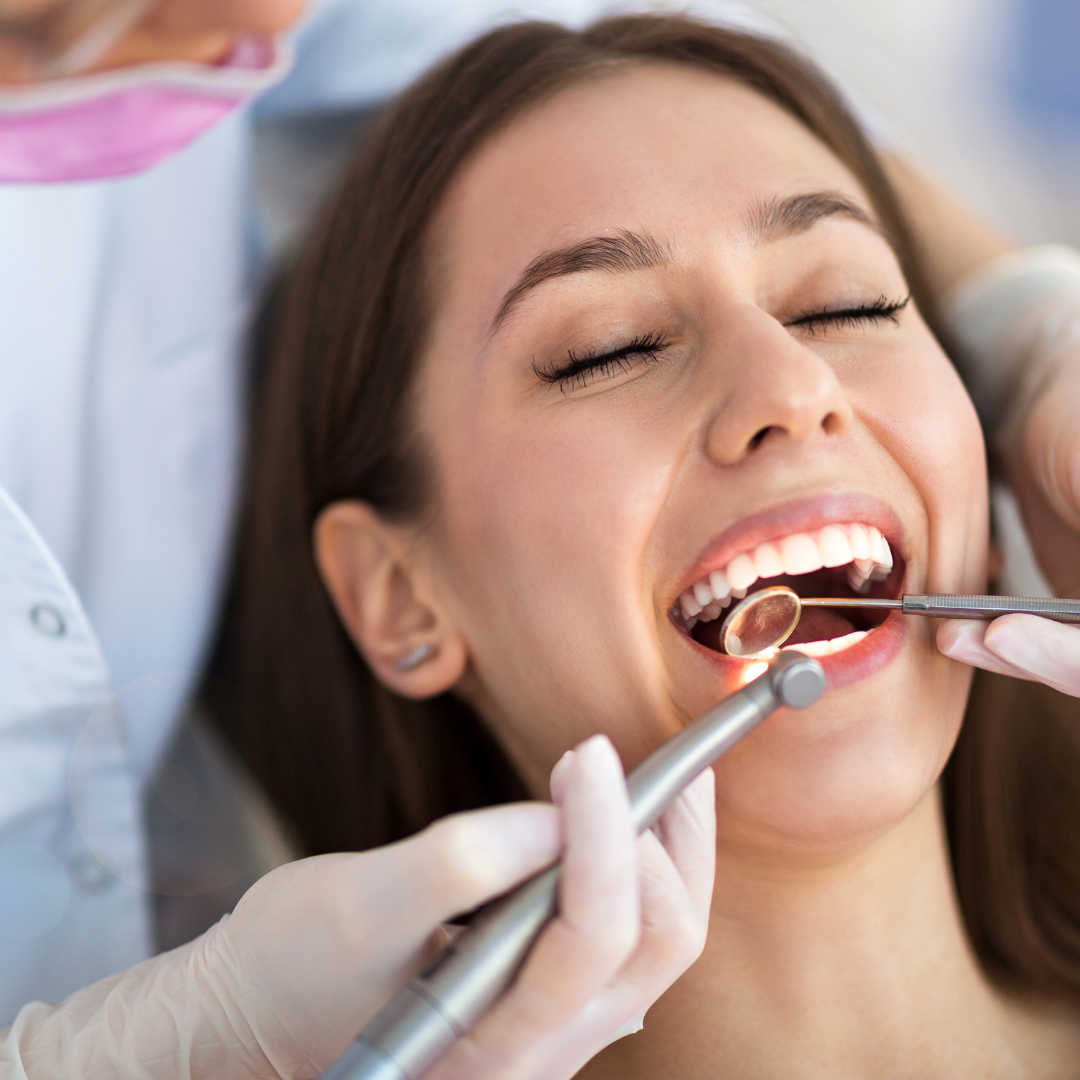Limpieza Dental con Pulido para 2 personas + Evaluación Odontológica + Uso de Cámara Intraoral por $30 en Clínica Dental Pacific Bay