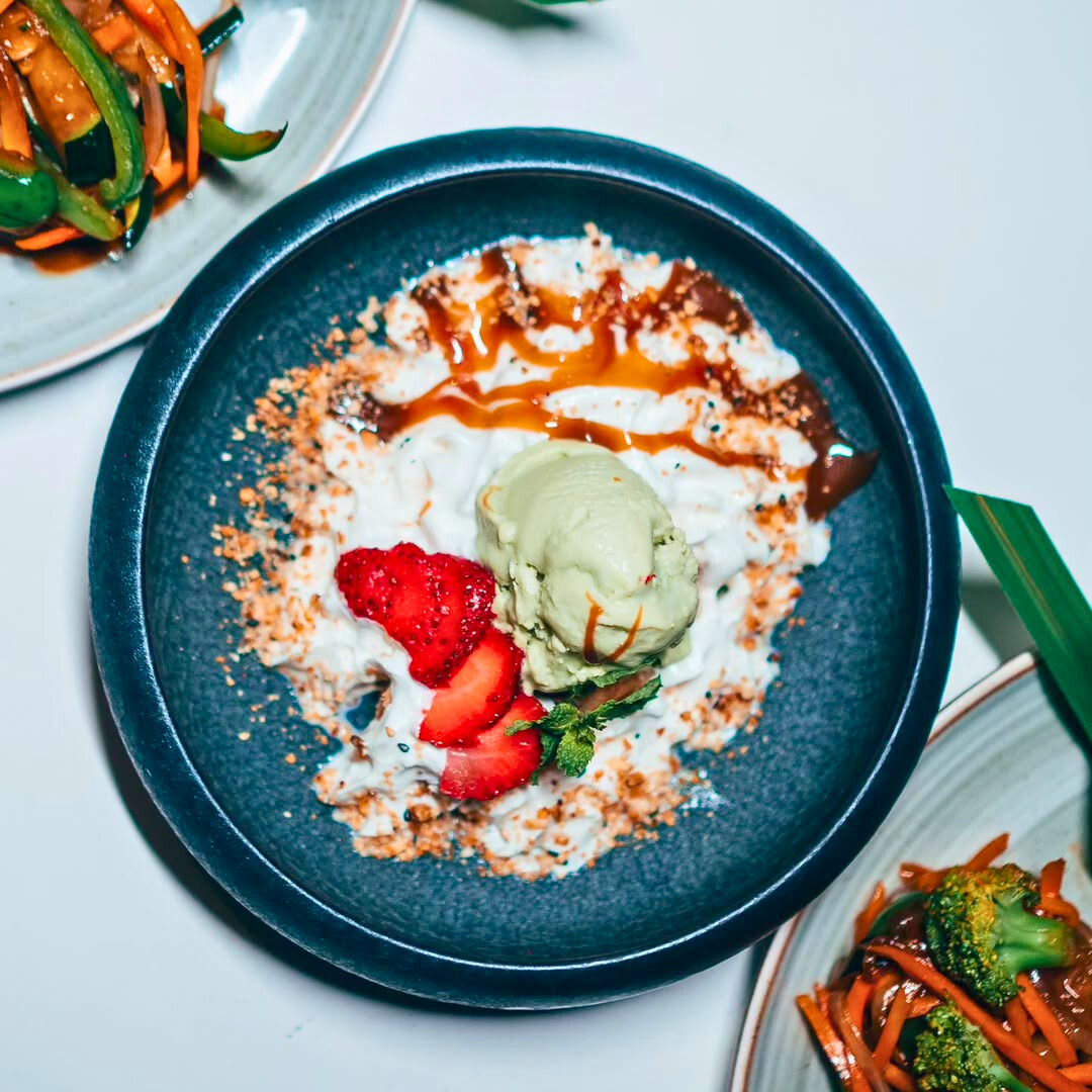 2 Sushis a la Carta + 1 Entrada de Rollitos + 2 Postres por $15 en El Viejo Santana