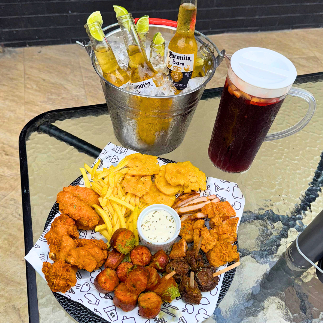 Picada Mixta + Cubetazo de Coronitas o Nacional + Jarra de Sangría por $20 en Amor al Fuego