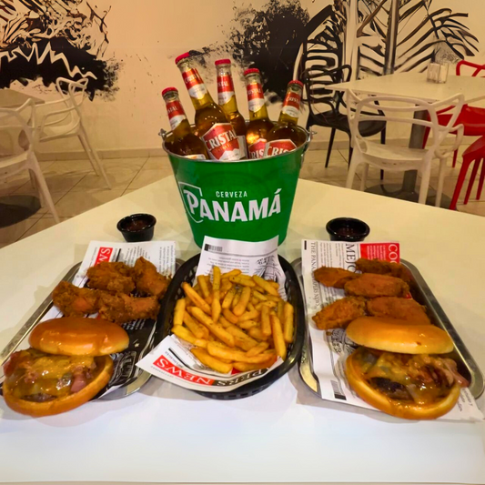 2 Bacon Cheese Burgers con Papas Fritas + 10 Wings + 1 Cubetazo de Panamá o Cristal por $25 en Bear Munchies