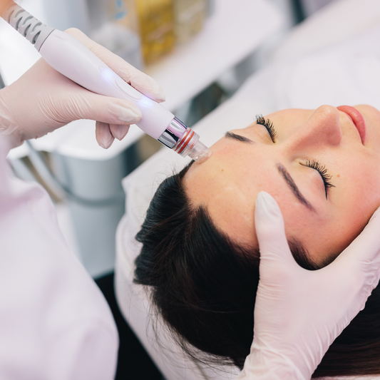 Paquete Exclusivo: Hydrofacial + Masaje Relajante por solo $30 en Spa Piel de Oro