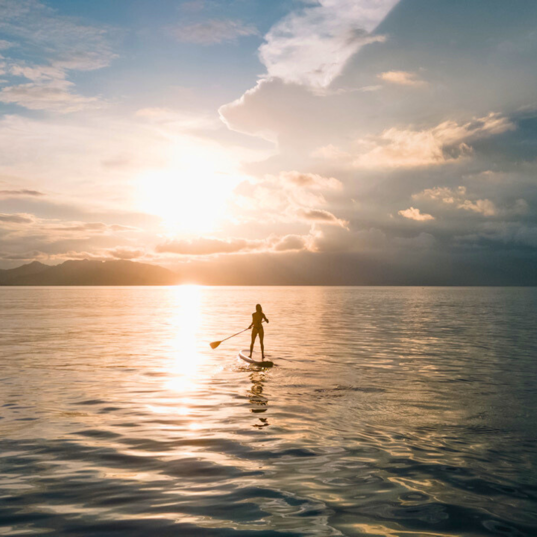 Pasadía en Playa con Piscina + Almuerzo + Uso de Paddleboard por $29 en Solé Beach Club