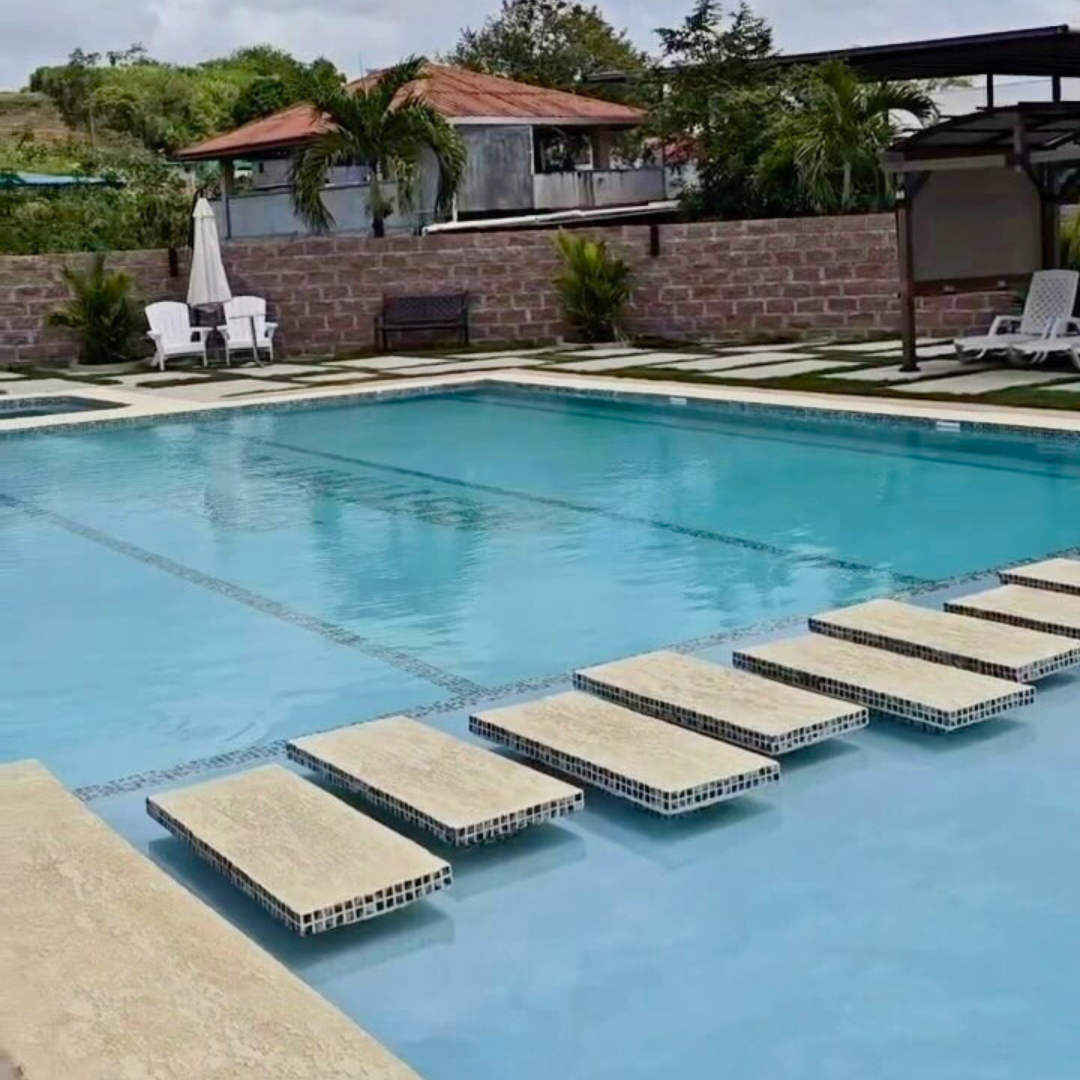 Pasadía con Piscina para 2 Personas + Picada + Cubetazo de Cervezas por solo $30 en Asadero El Mastranto