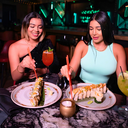 2 Sushis Premiums + 1 Entrada + 2 Copas de Sangría por $15 en El Viejo Santana
